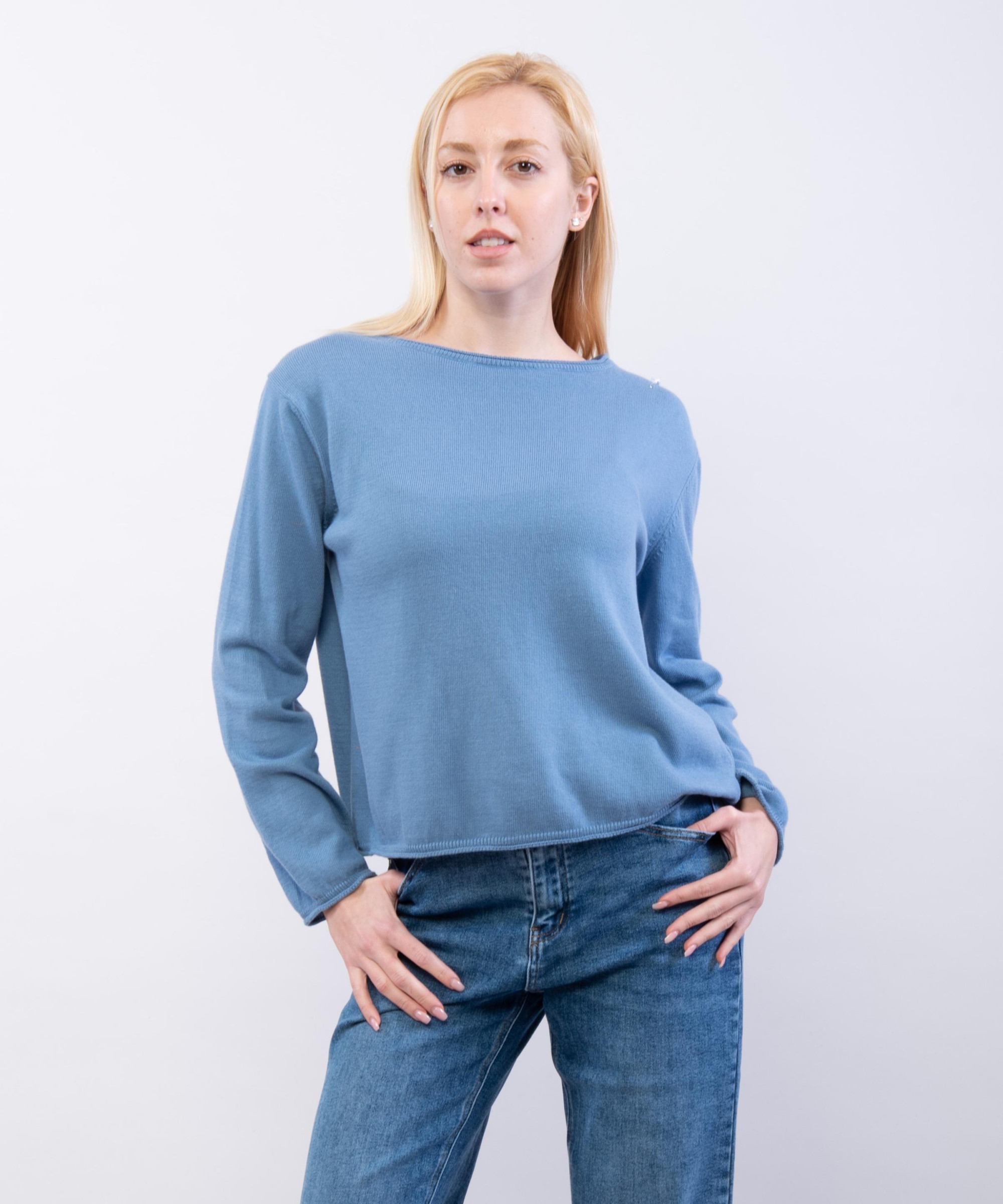 maglia leggera con collo arricciato