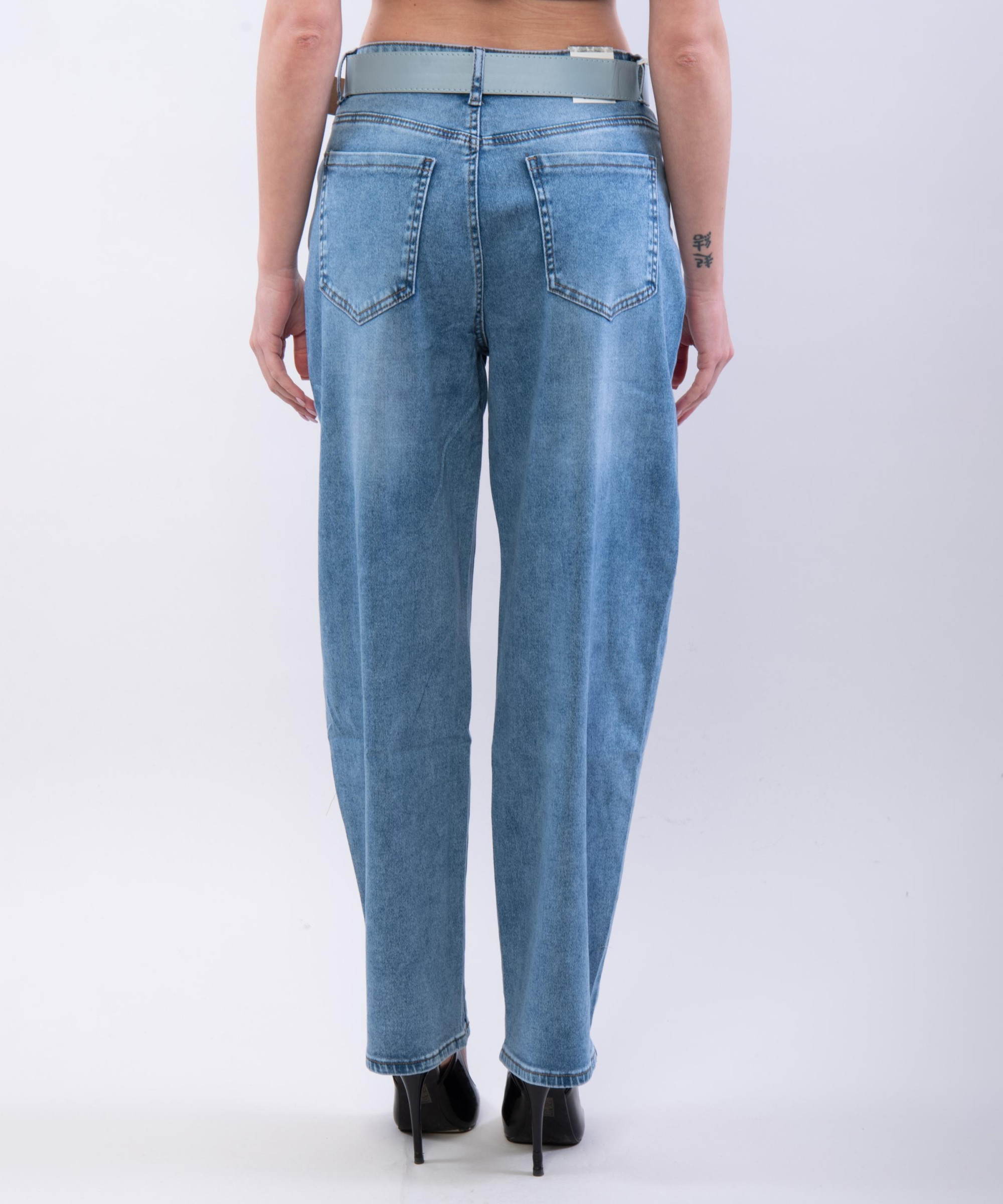 Jeans a Palloncino Fit con cintura