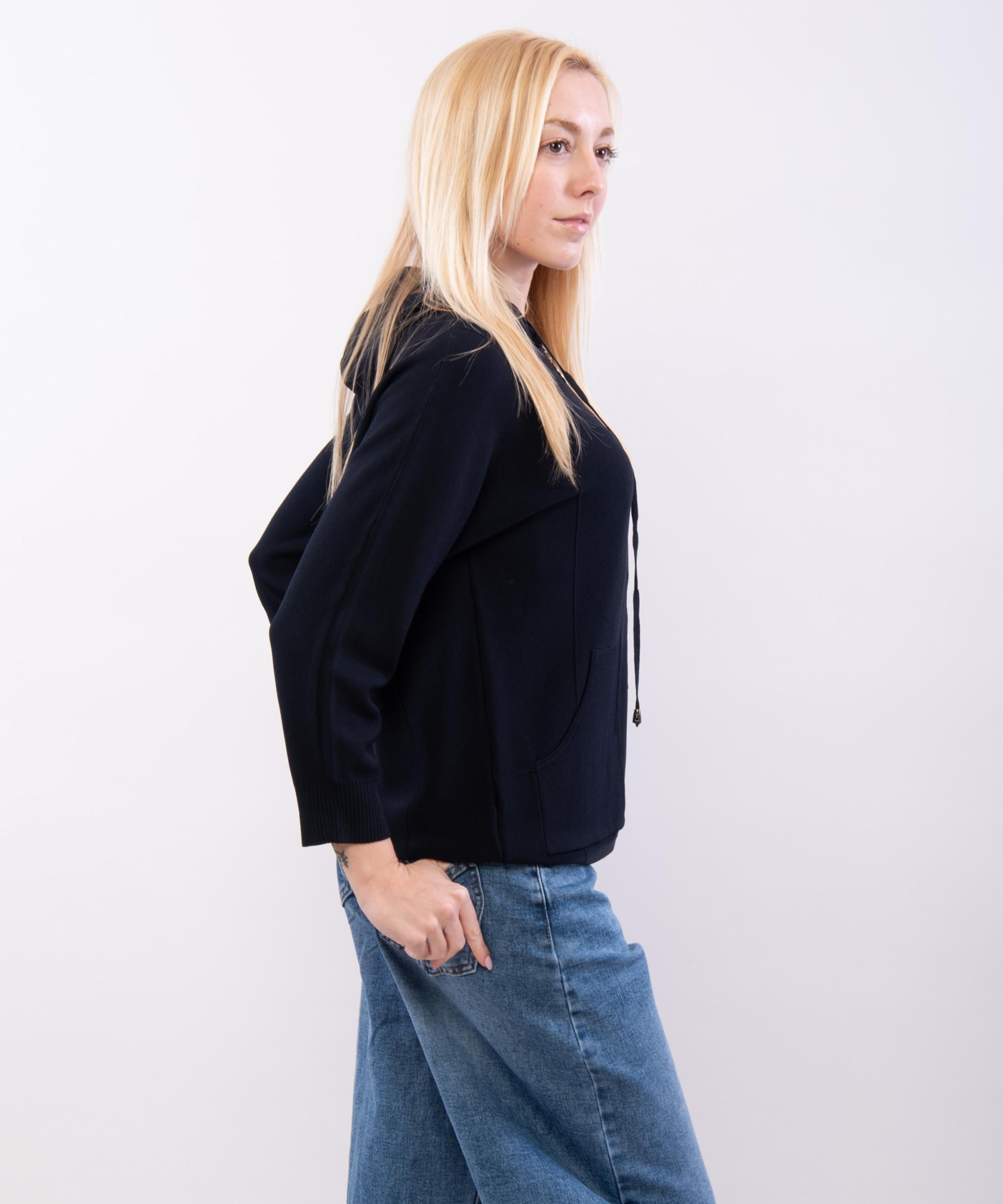 Maglia con zip e cappuccio