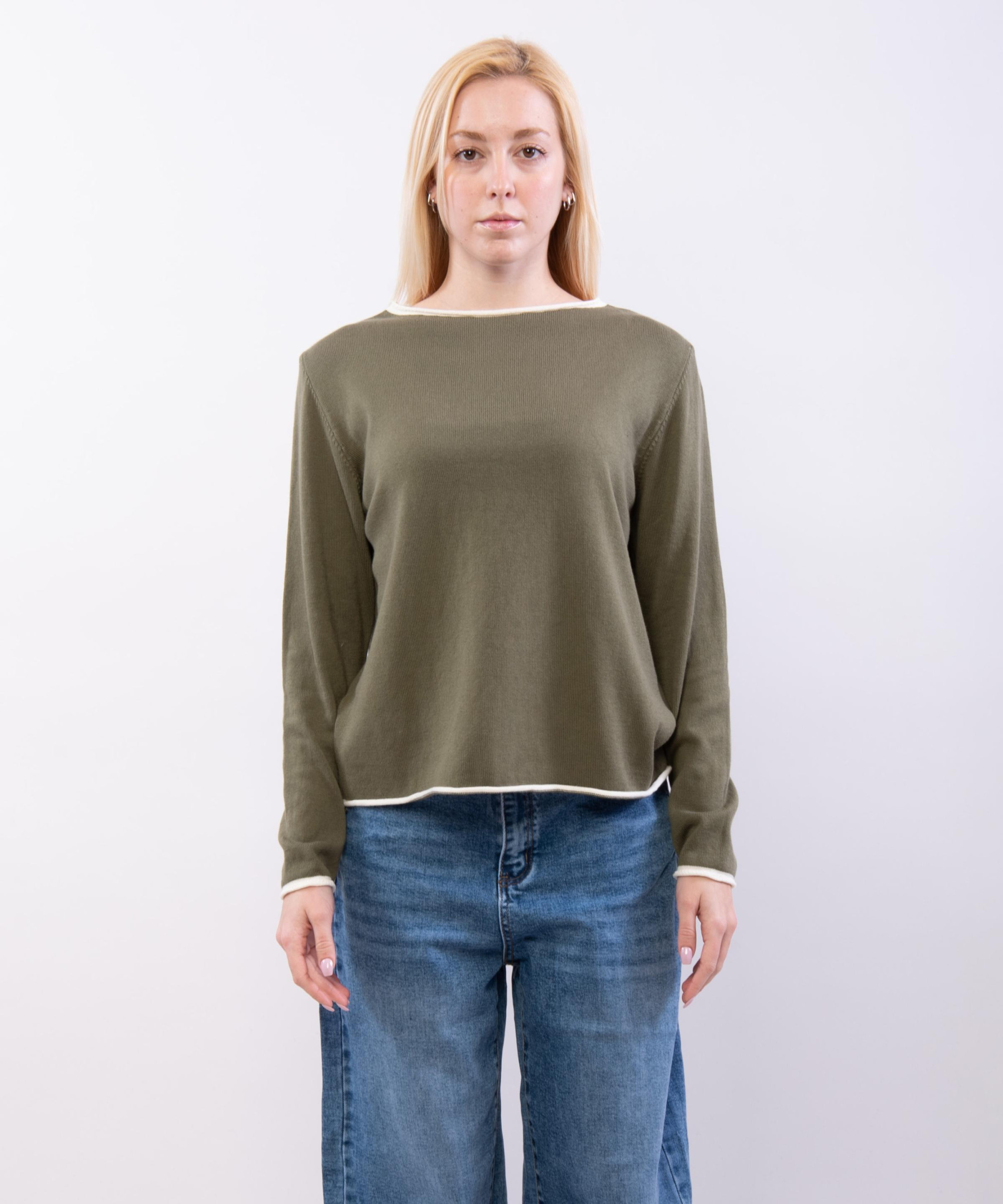Maglia con orlo bicolore