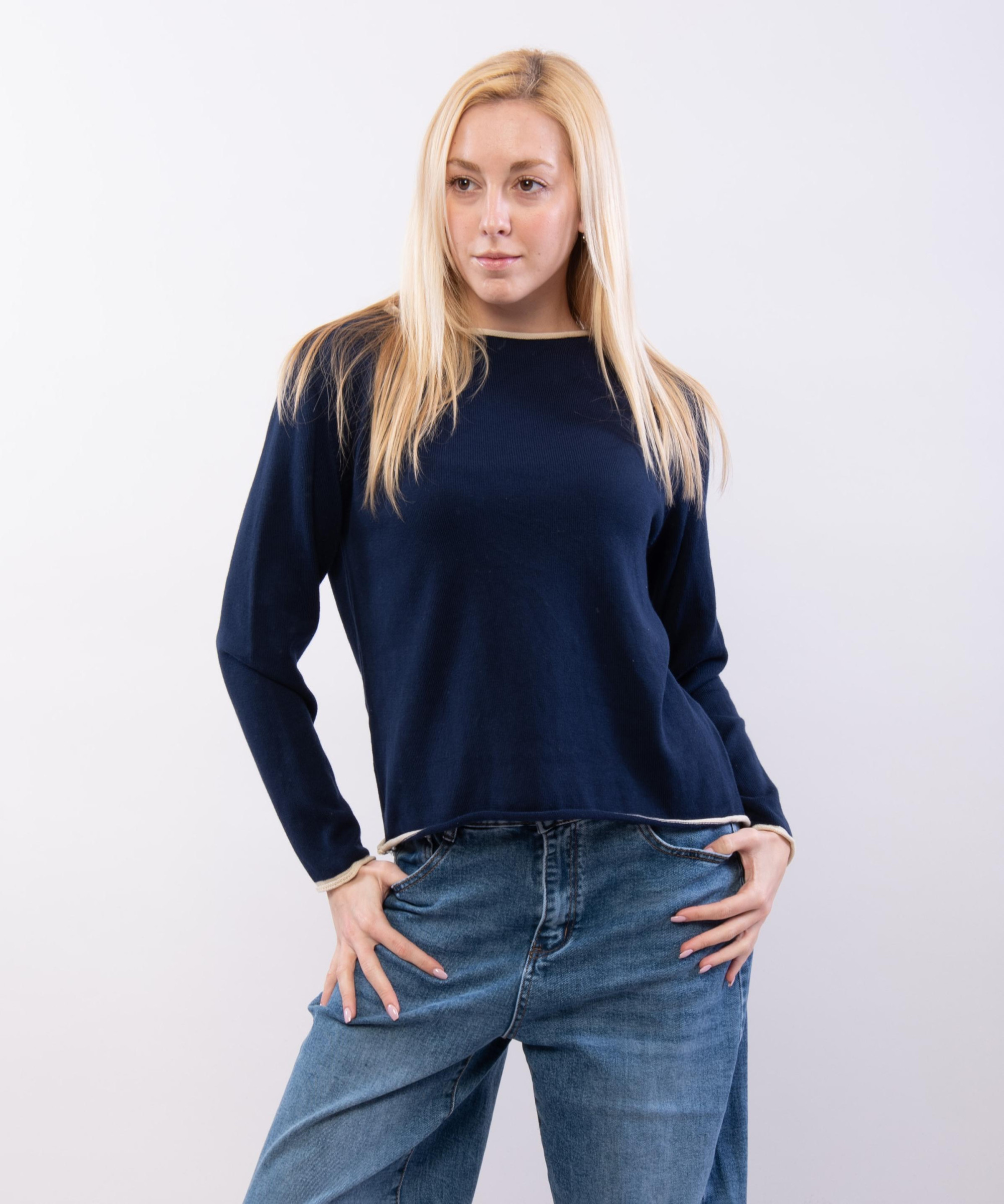 Maglia con orlo bicolore