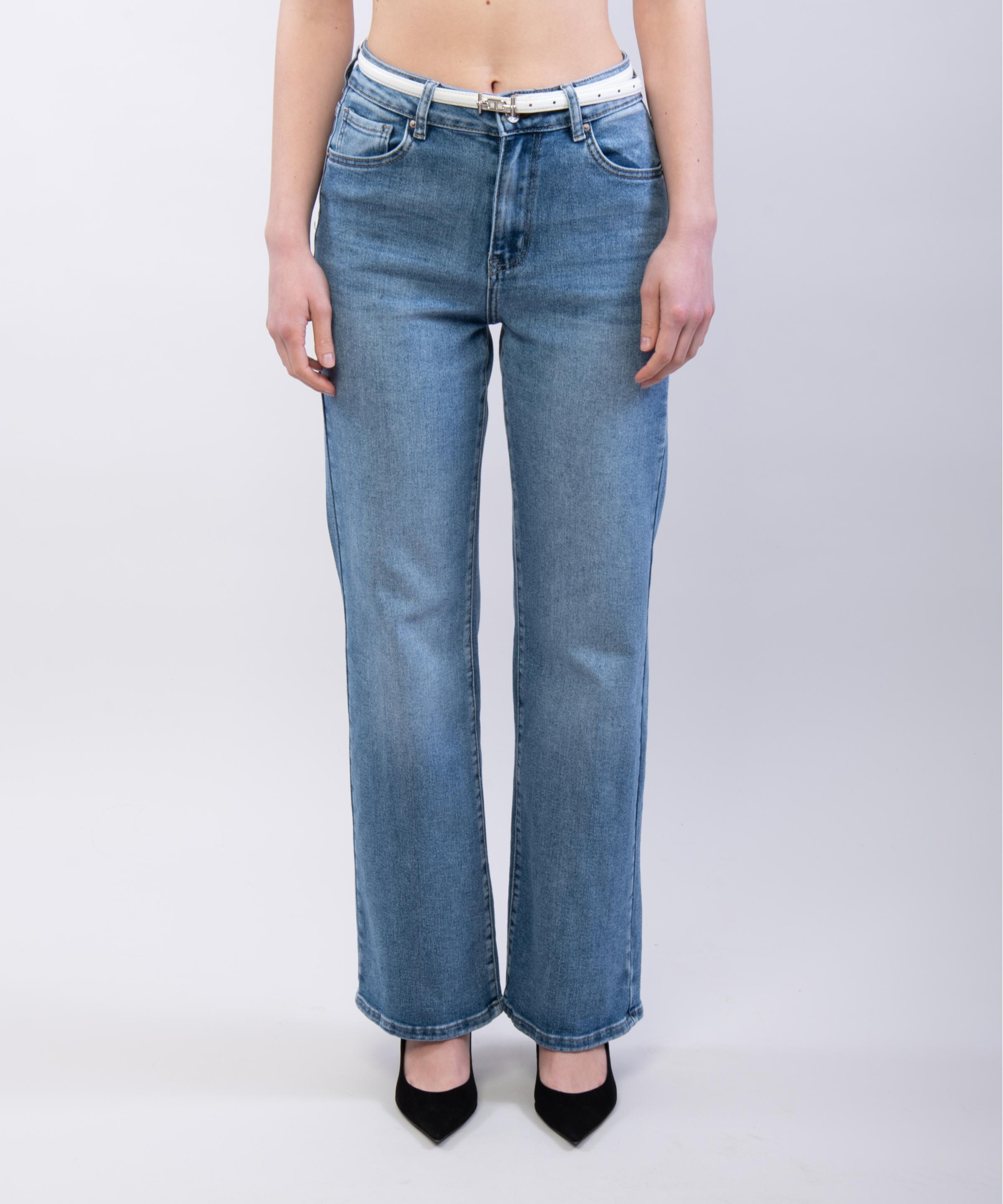 Jeans a palazzo con cintura