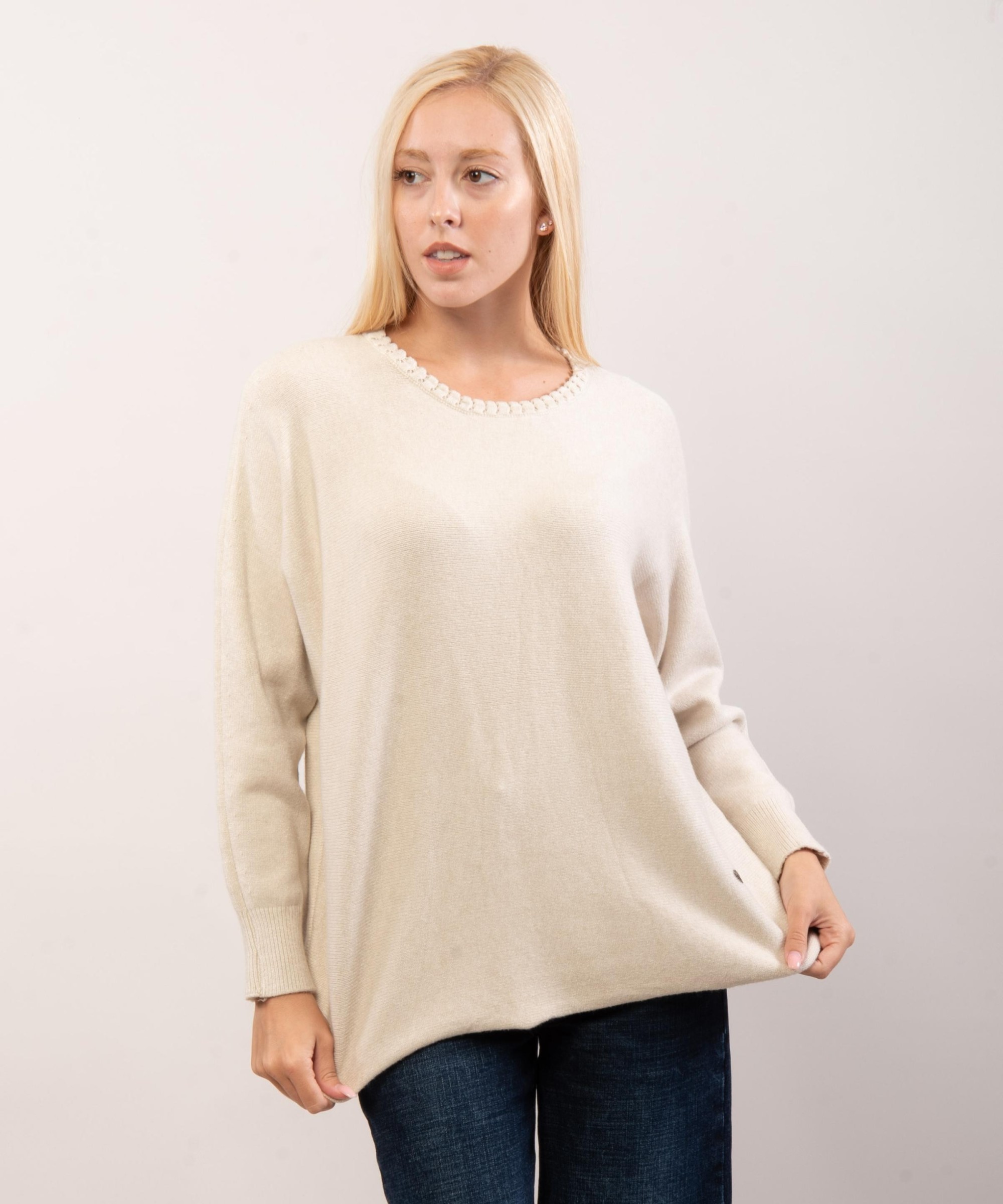 maglione con dettagli trecce