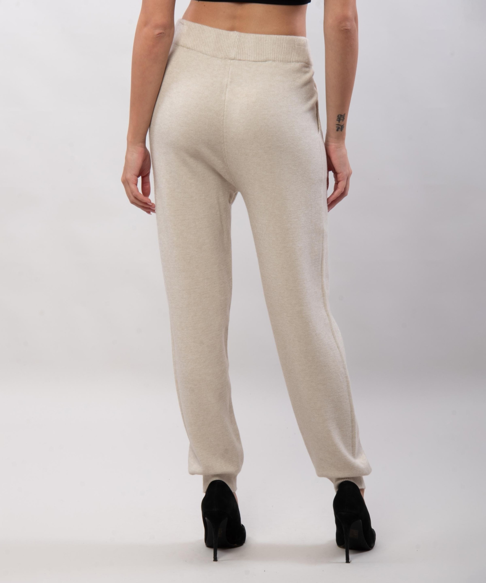 pantalone maglieria a gamba stretta