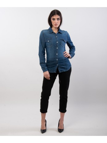Camicia di jeans aderente