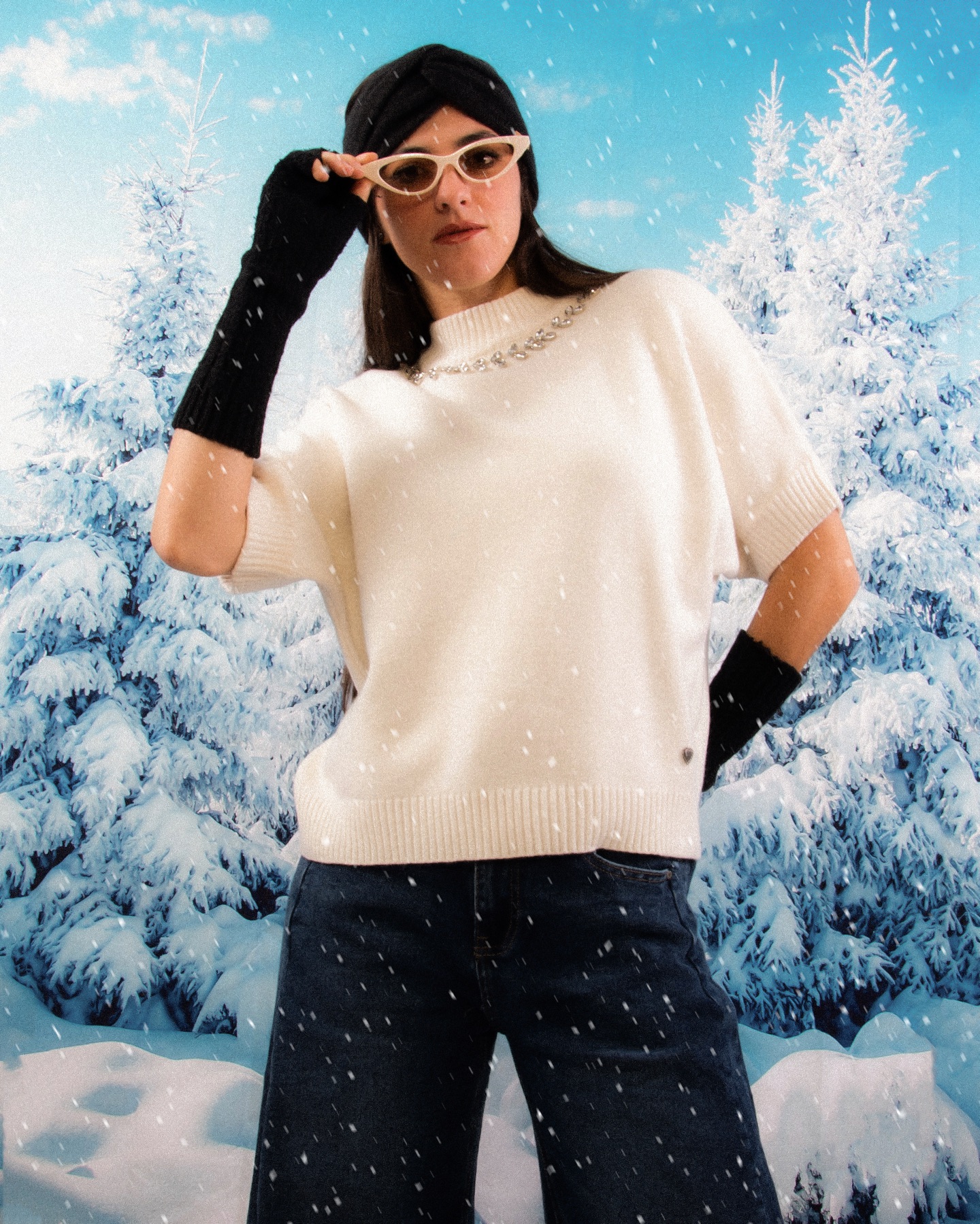 Pronti per la neve?❄️

www.papillonapparel.com 

Artwork: @florence_modart 
Model x Modart: @annabonito 

#PapillonApparel #NewCollection